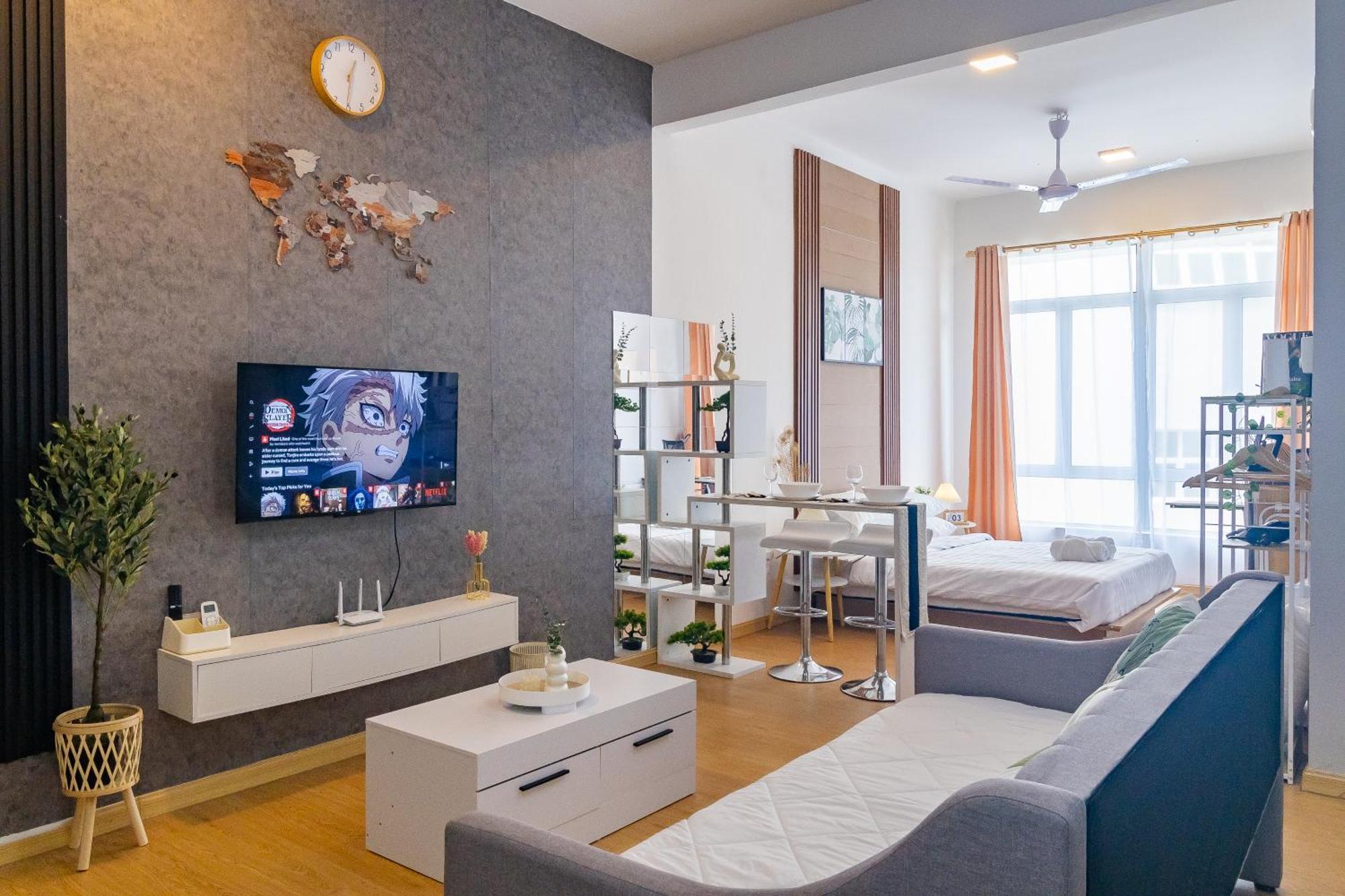 Apartment Valley With Netflix By I-home *